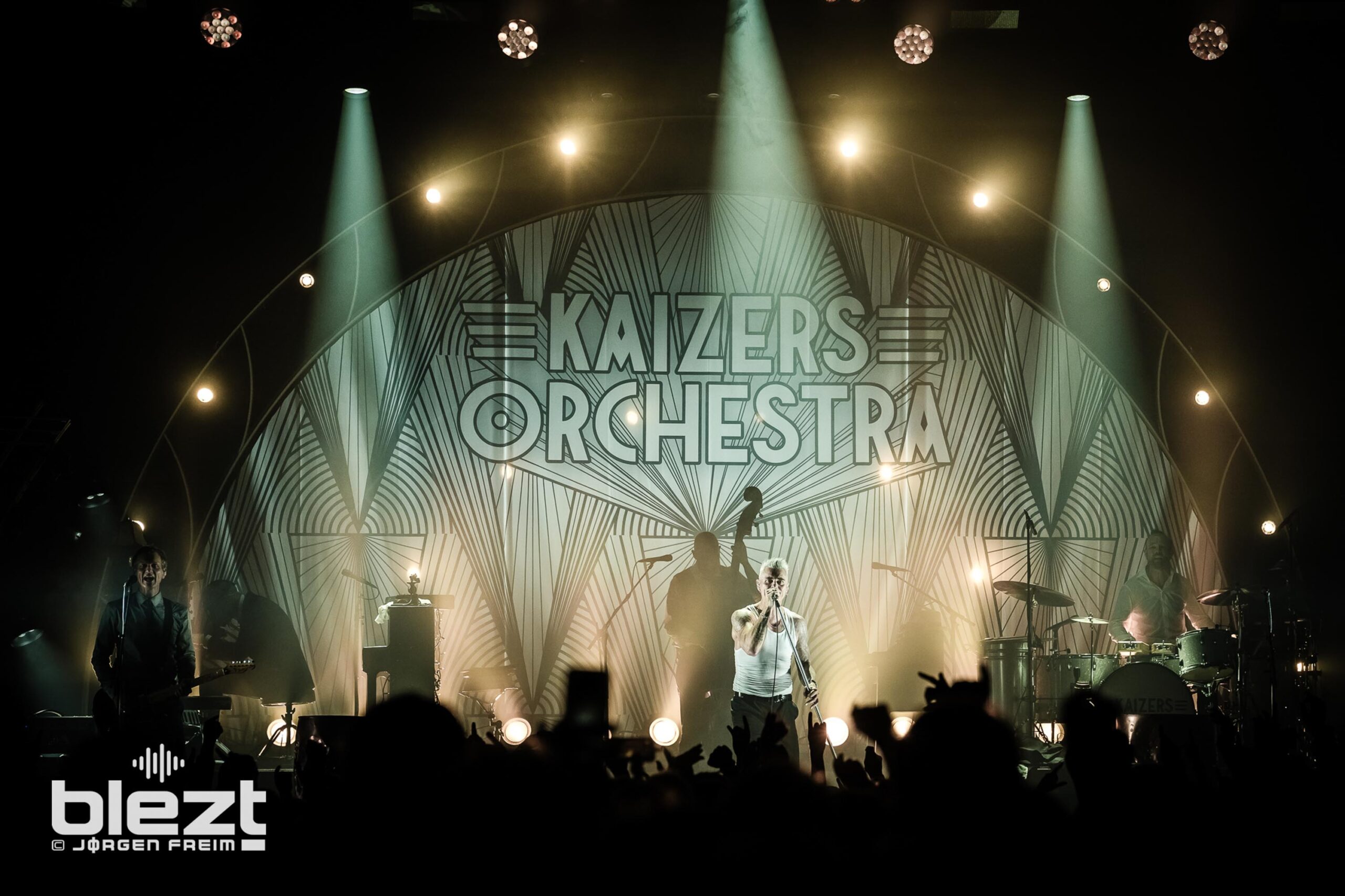 Kaizers Orchestra live i Stavanger kulturhus september 2023 - BLEZT