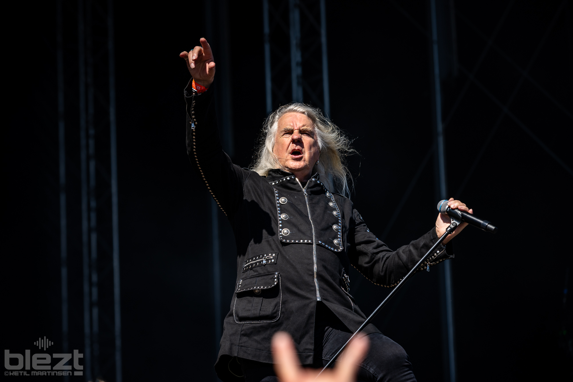 Saxon live på Tons of Rock 2024 - BLEZT