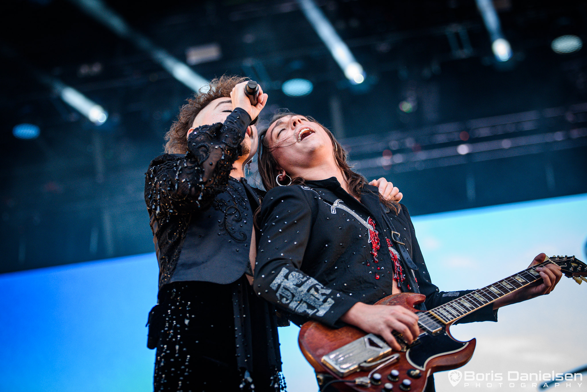 Greta Van Fleet live på Tons of Rock 2024 - BLEZT