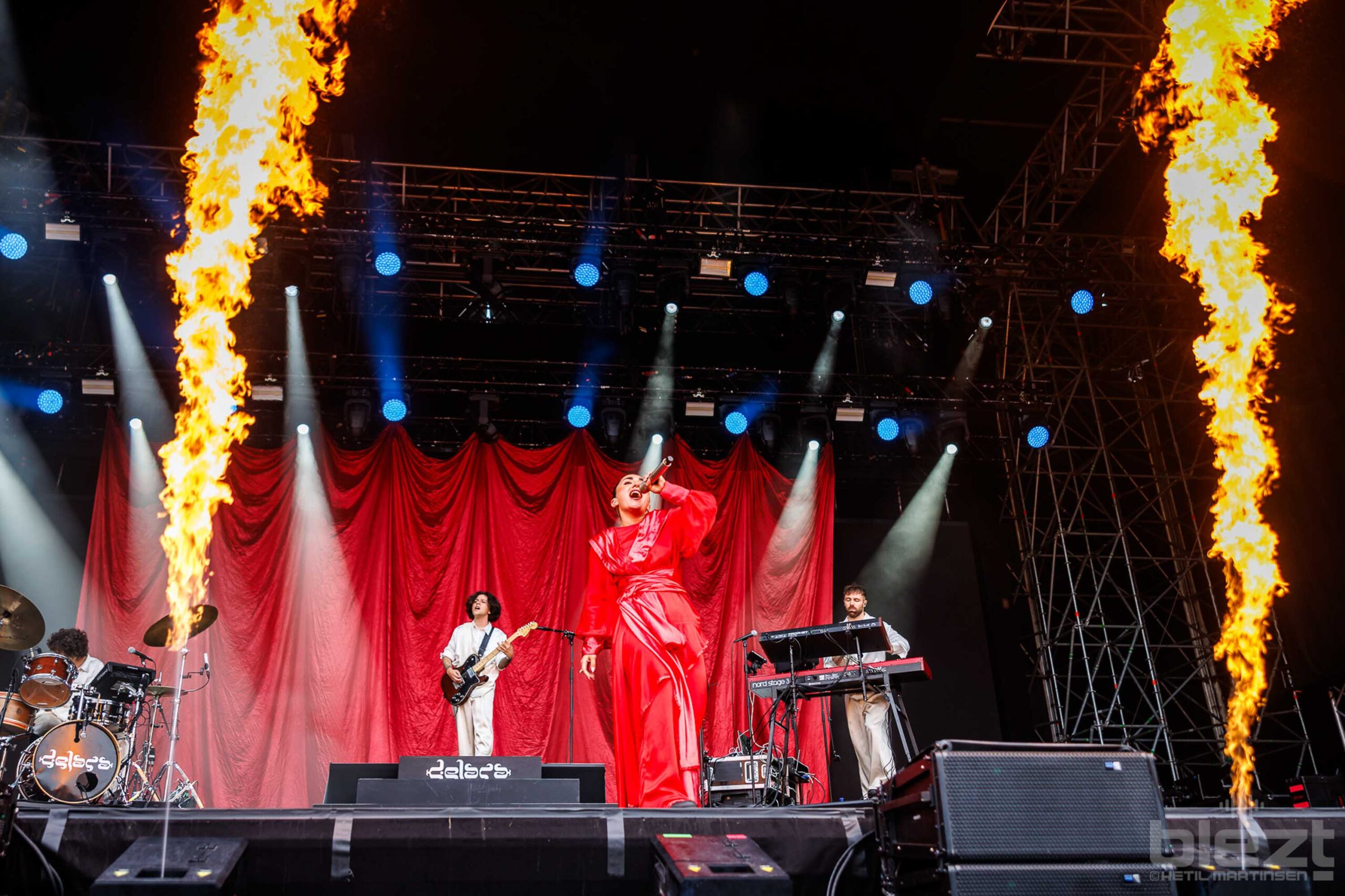 Delara live på Øyafestivalen 2024 - BLEZT