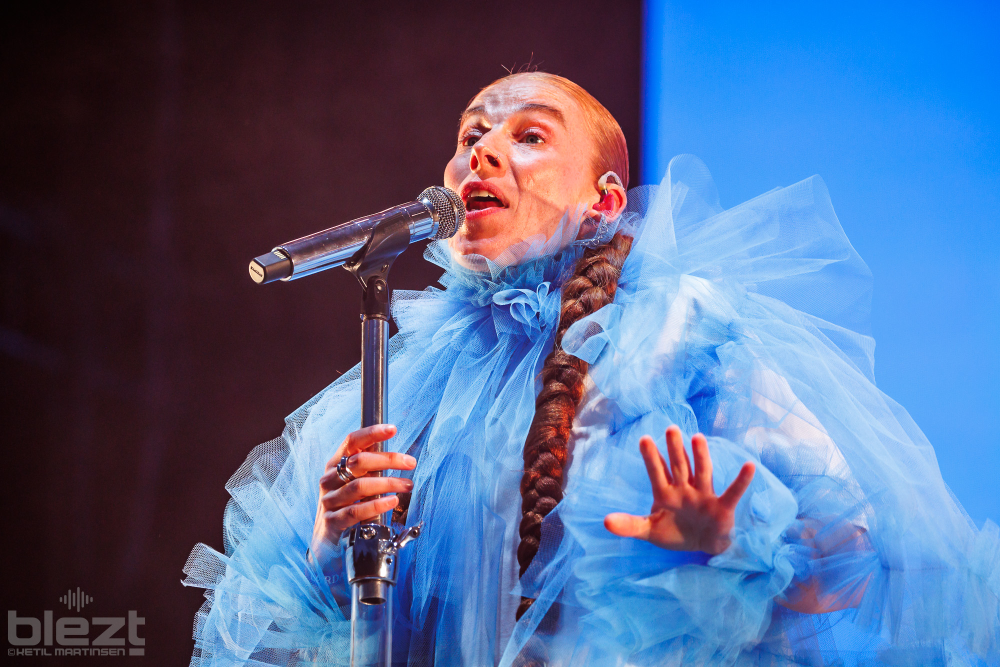 Gabrielle live på Øyafestivalen 2024 - BLEZT