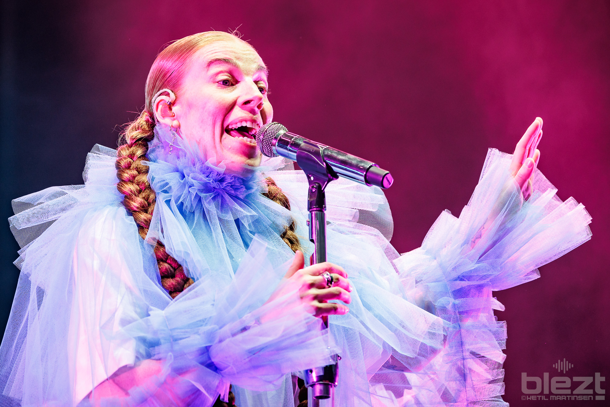 Gabrielle live på Øyafestivalen 2024 - BLEZT