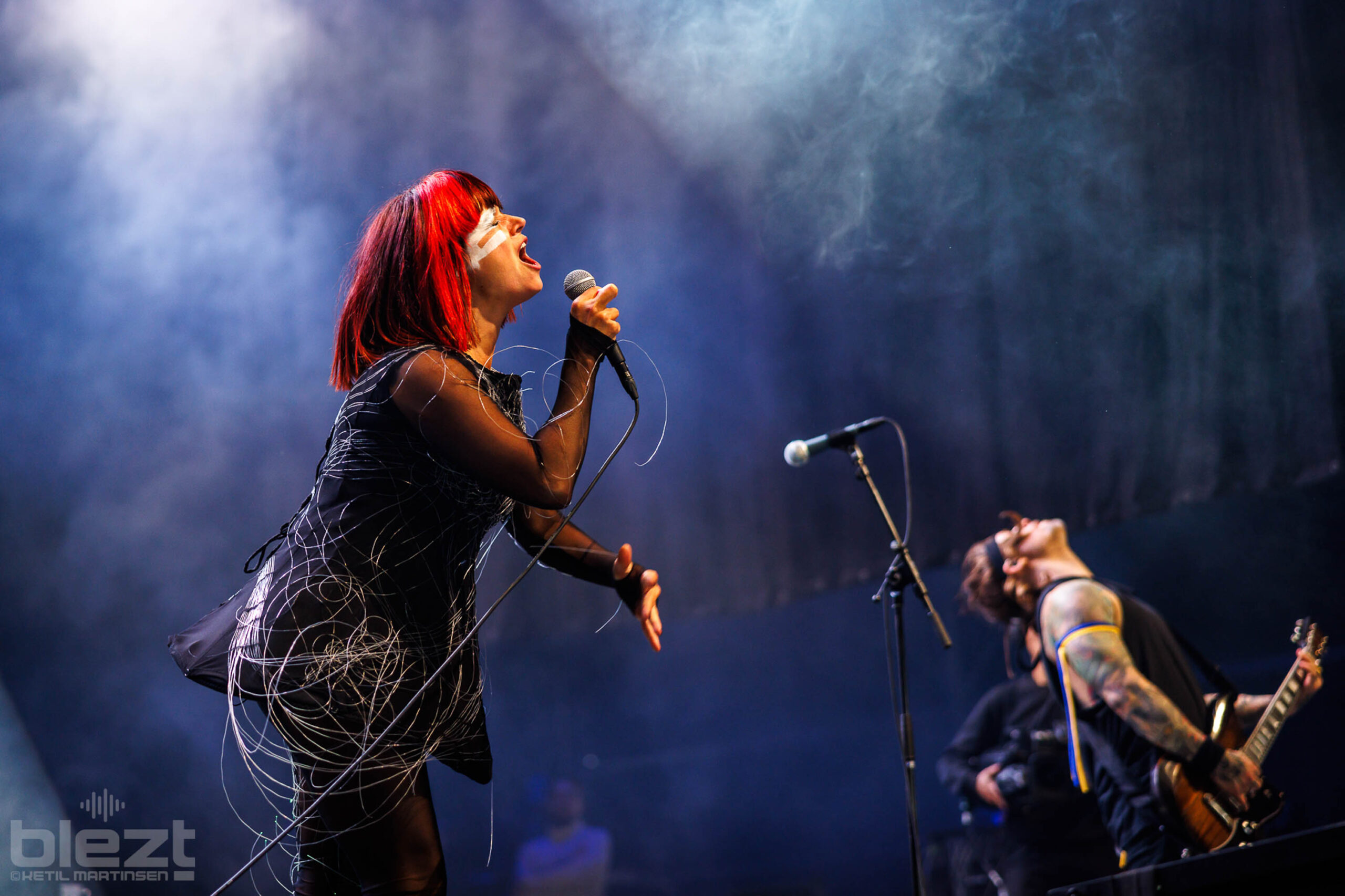 Julie Christmas live på Øyafestivalen 2024 - BLEZT