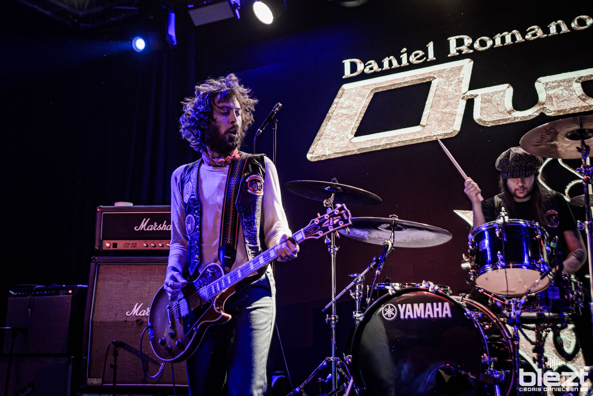 Daniel Romano's Outfit live på Vulkan Arena i Oslo november 2024 - BLEZT