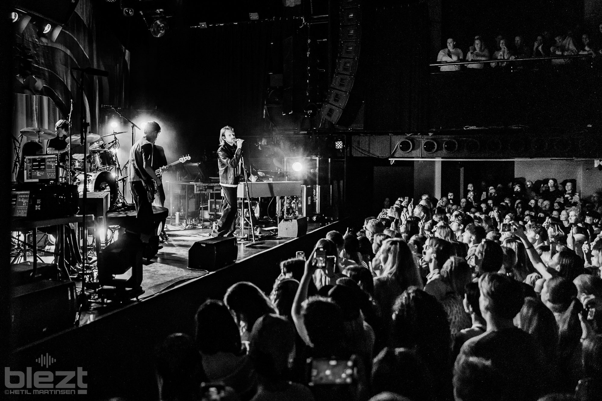 Finneas live på Rockefeller i Oslo april 2025 - BLEZT