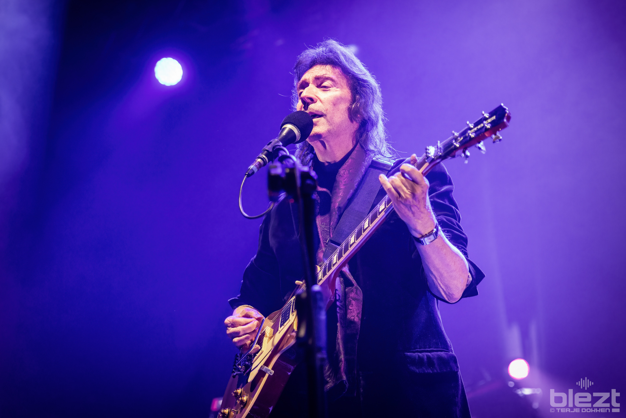 Steve Hackett live på Sentrum Scene i Oslo april 2025 - BLEZT