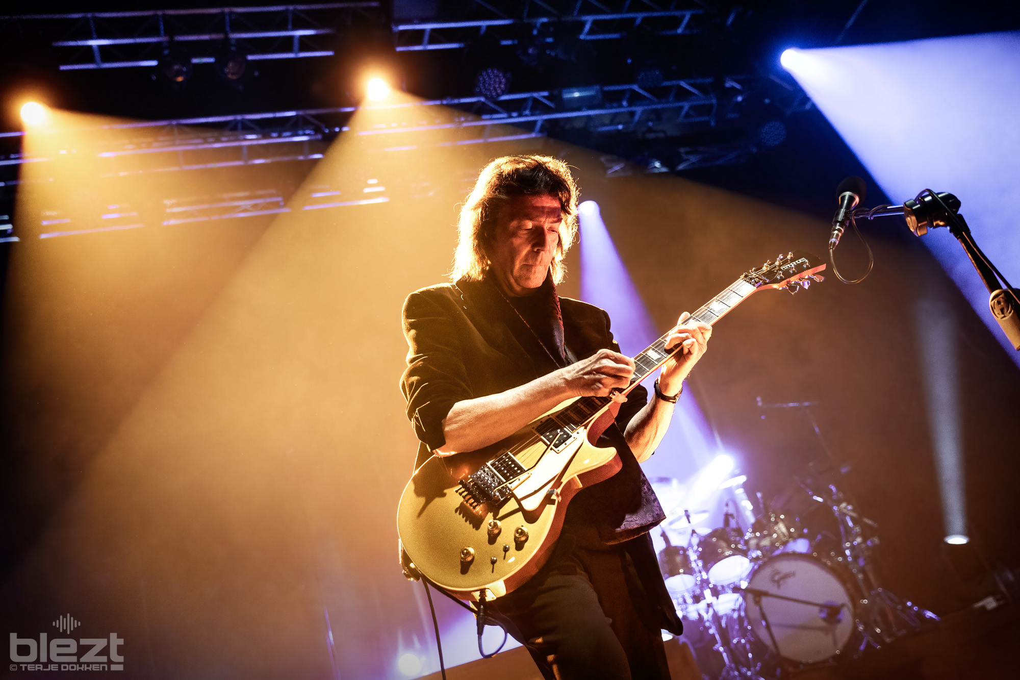 Steve Hackett live på Sentrum Scene i Oslo april 2025 - BLEZT