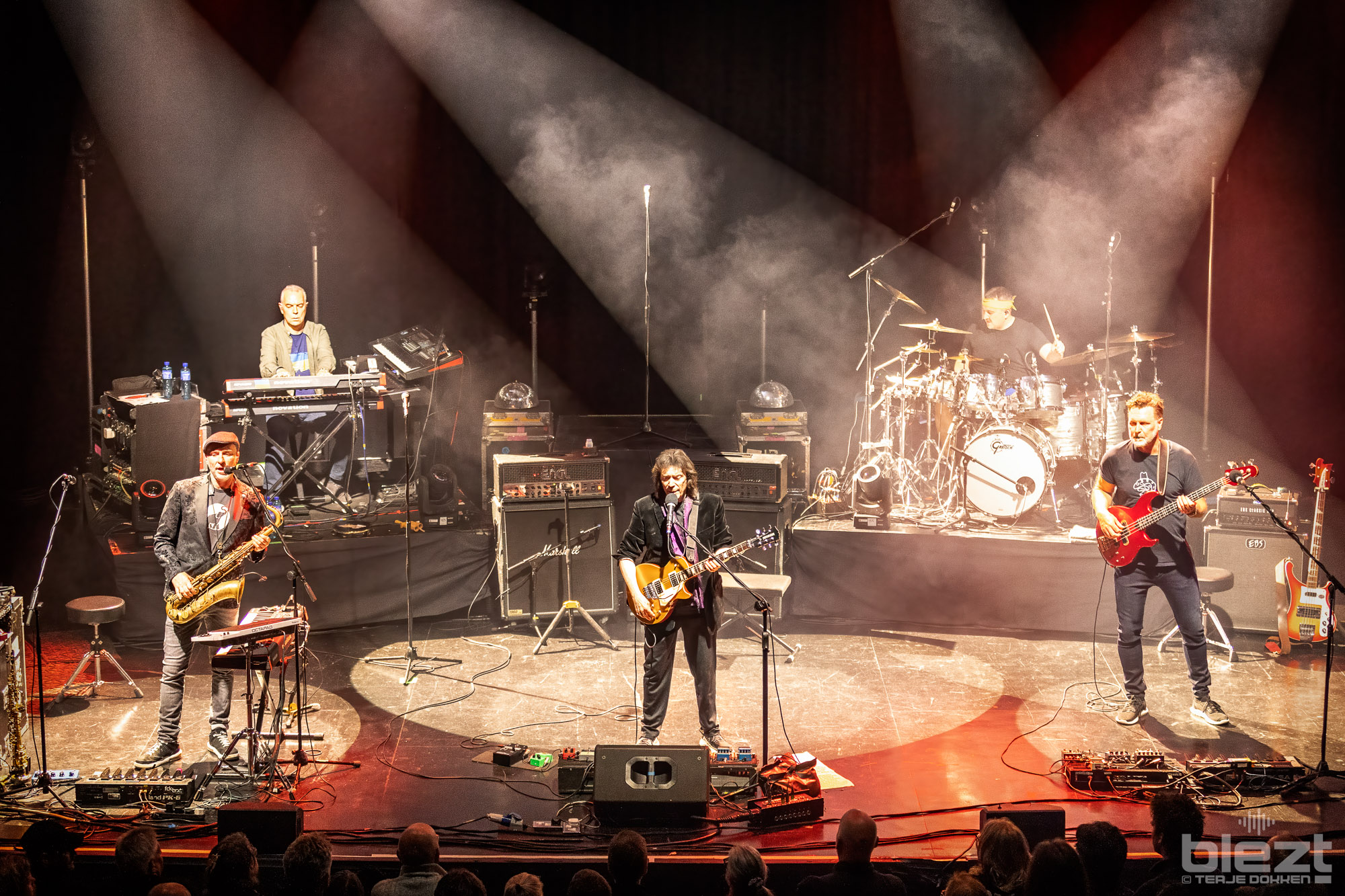 Steve Hackett live på Sentrum Scene i Oslo april 2025 - BLEZT