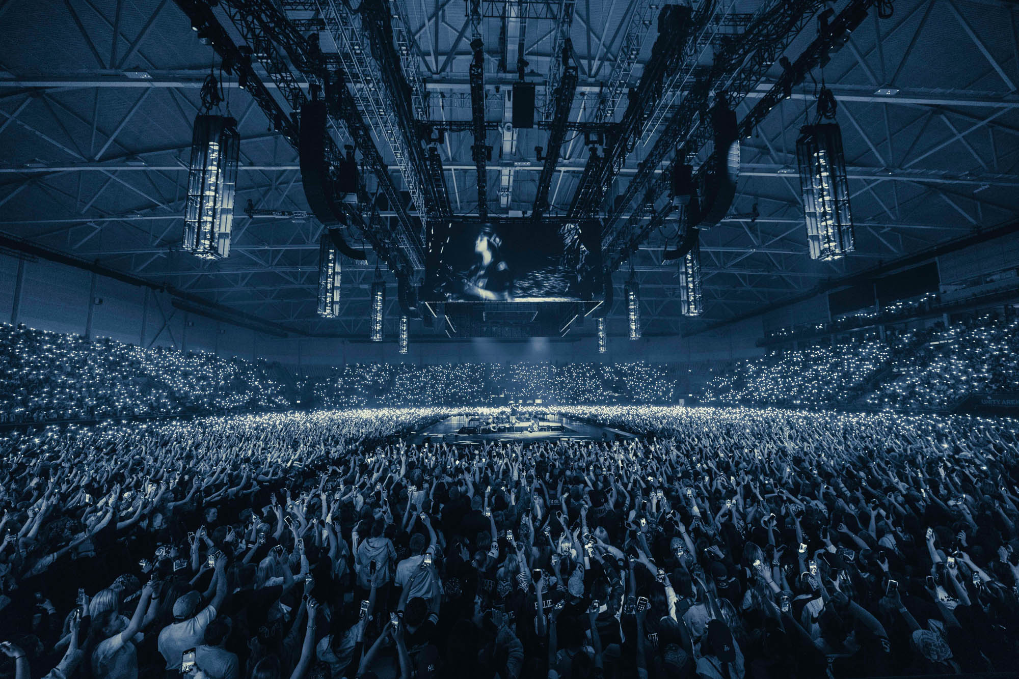 Billie Eilish live i Unity Arena i Oslo april 2025