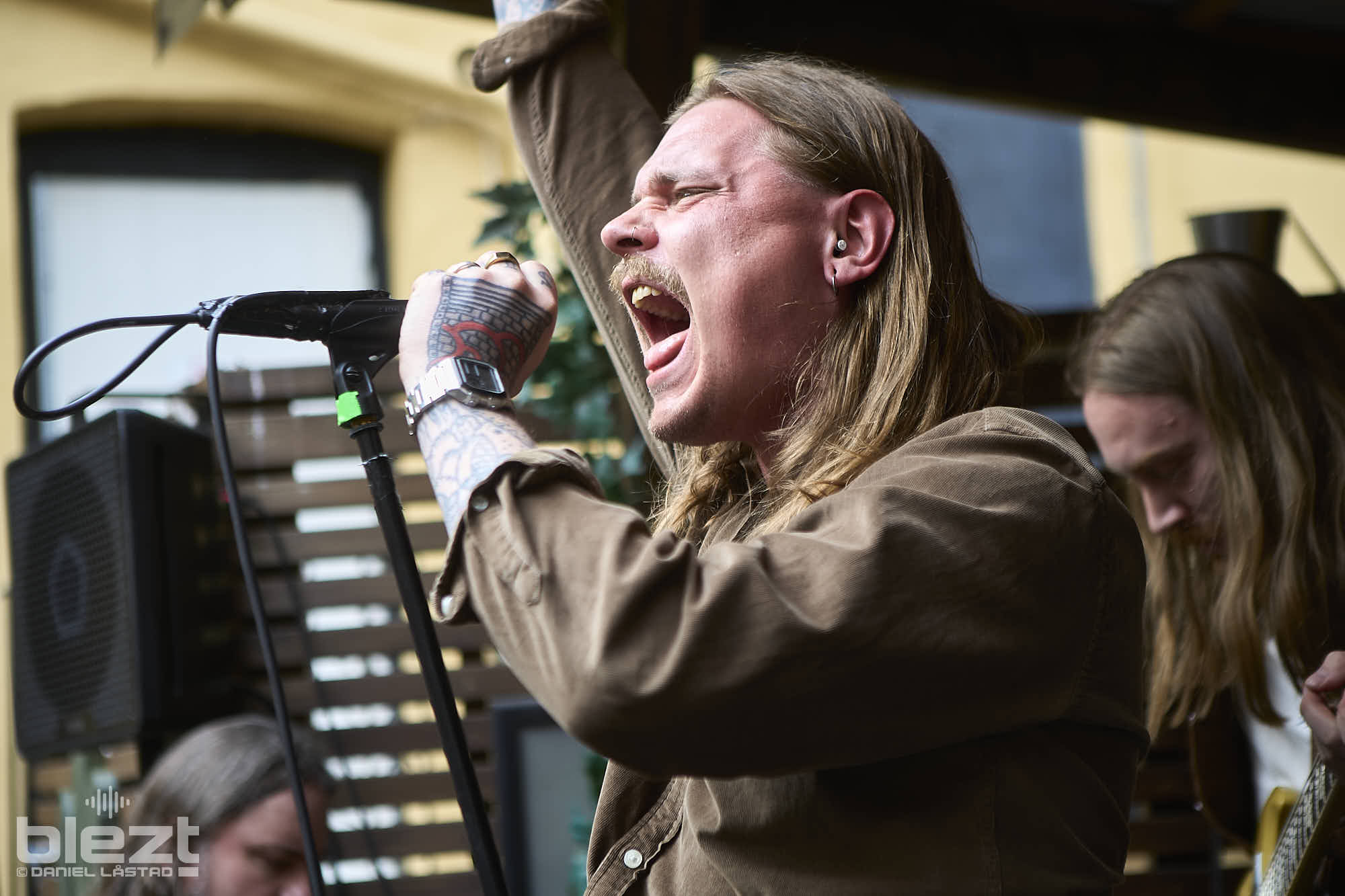 Håndgemeng live på Desertfest 2025 - BLEZT