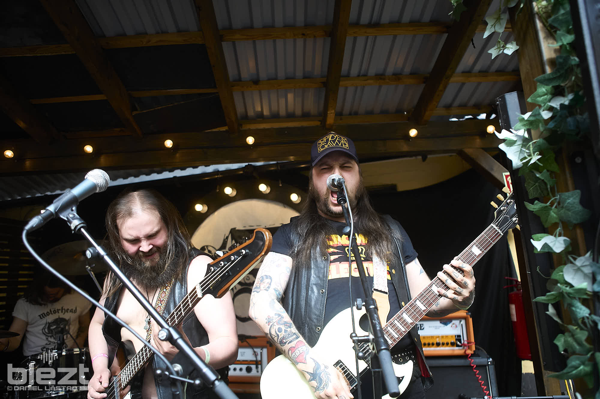 Håndgemeng live på Desertfest 2025 - BLEZT