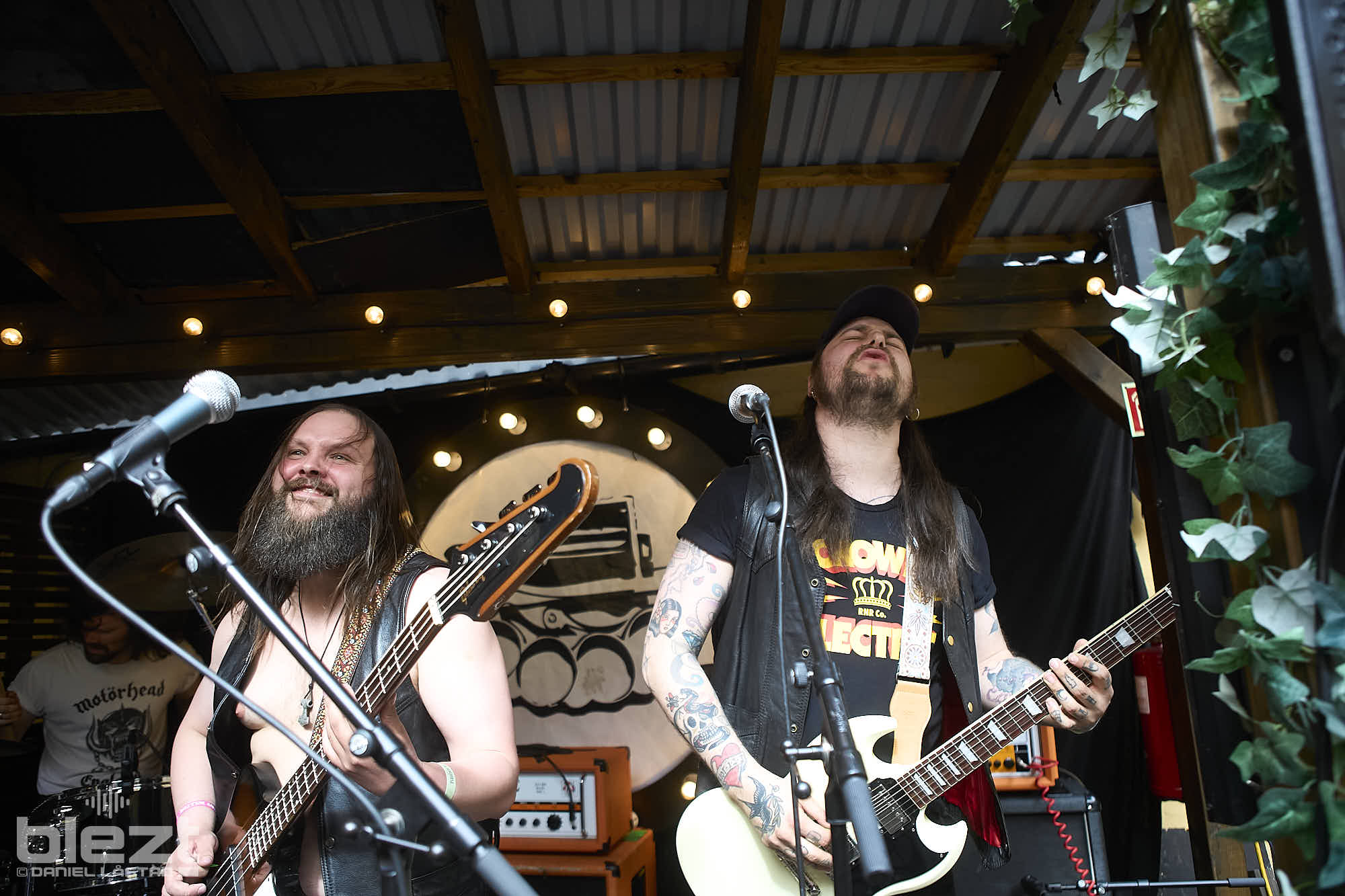 Håndgemeng live på Desertfest 2025 - BLEZT
