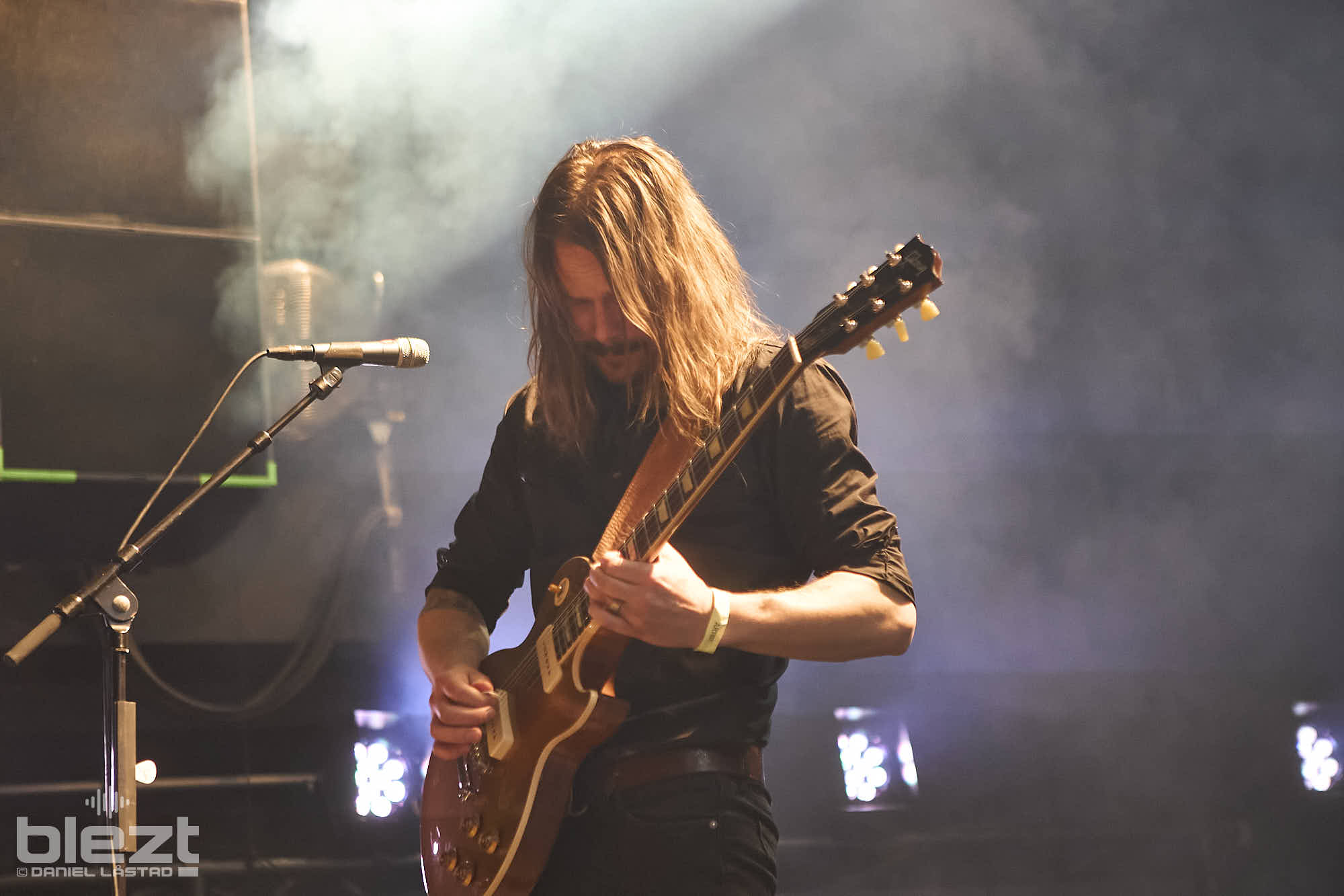 Graveyard live på Desertfest 2025 - BLEZT