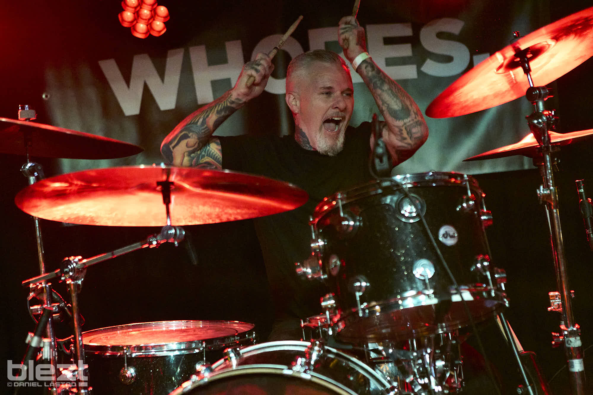 Whores live på Desertfest 2025 - BLEZT